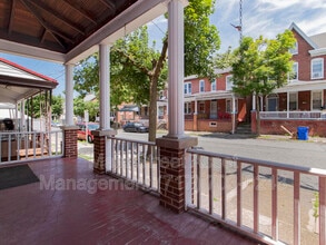 14 W 3rd St in Pottstown, PA - Building Photo - Building Photo