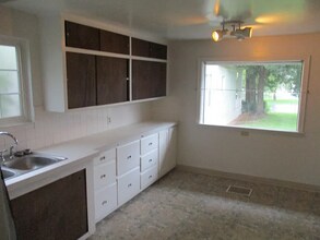 1012 S Maple St-Unit -A in Spokane, WA - Building Photo - Building Photo