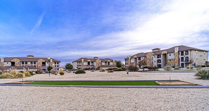 SUNSET LODGE in Odessa, TX - Foto de edificio - Building Photo