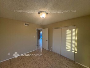 4220 W Mission Ln in Phoenix, AZ - Building Photo - Building Photo