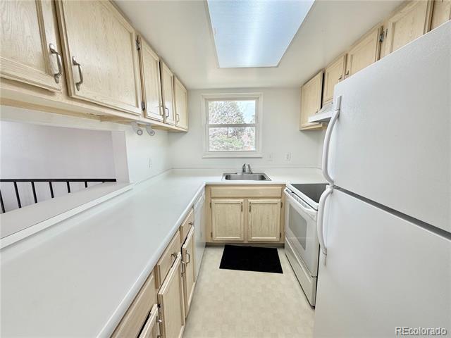 10001 E Evans Ave in Aurora, CO - Building Photo - Building Photo