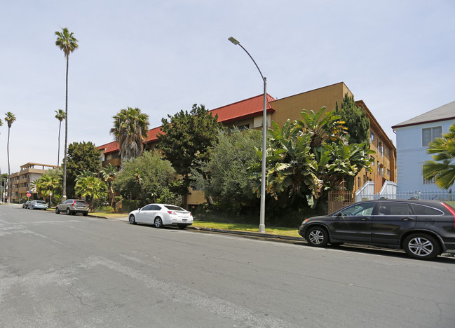 Gramercy Place Apartments in Los Angeles, CA - Building Photo - Building Photo