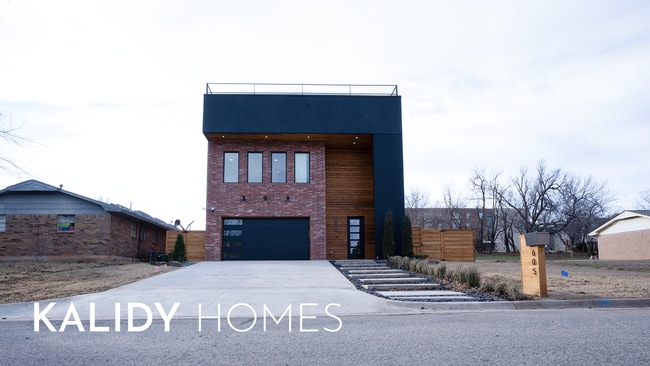 property at 605 N Idaho Ave