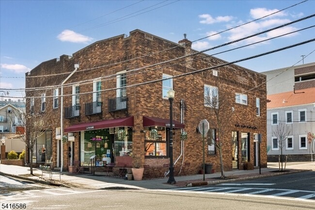 property at 12 N Willow St