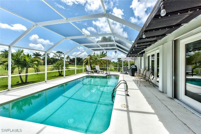 1614 Forest Lakes Blvd in Naples, FL - Foto de edificio - Building Photo