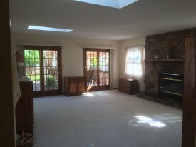 1831 W Grandview Blvd in Erie, PA - Building Photo