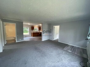 3636 Kansas St in Lake Station, IN - Building Photo - Building Photo