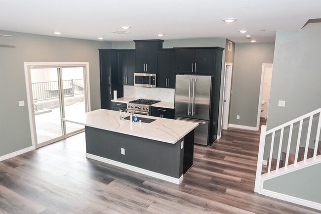 600 N Carriage Hill Dr, Unit 1081 in Las Vegas, NV - Building Photo - Building Photo