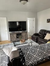 954 Higgins Ave in Neenah, WI - Building Photo - Building Photo