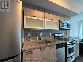 36-15036 Lisgar St in Toronto, ON - Building Photo - Building Photo