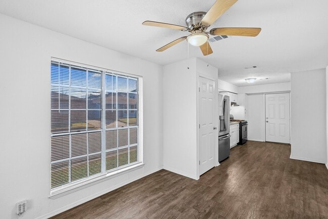 property at 1430 E 32nd 1/2 St