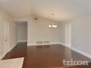 606 Perdido Dr in Garland, TX - Foto de edificio - Building Photo