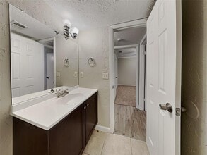 7323 Silver Star Dr in Houston, TX - Building Photo - Building Photo
