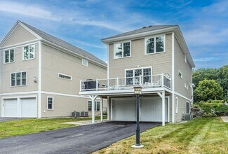 6 Rocky Ridge Cir in Exeter, NH - Building Photo - Building Photo