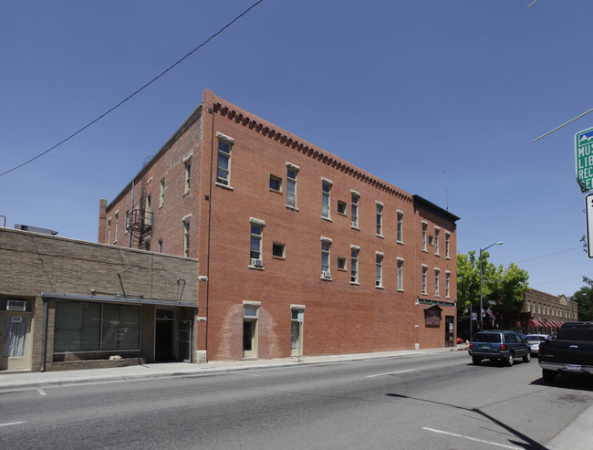 Lincoln Apartments in Loveland, CO - Building Photo - Building Photo