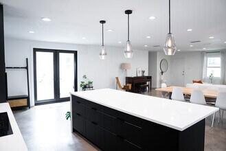 637 N Bowen Rd in Arlington, TX - Building Photo - Building Photo