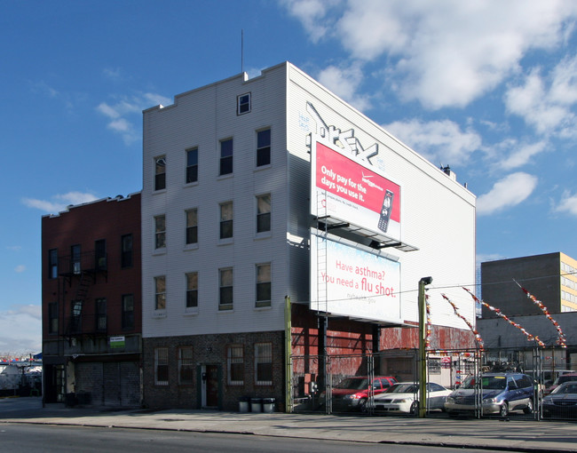 415 Bushwick Avenue in Brooklyn, NY - Building Photo - Building Photo