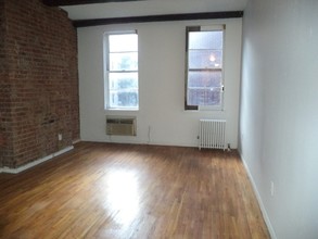 1473-1475 2nd Ave in New York, NY - Building Photo - Interior Photo