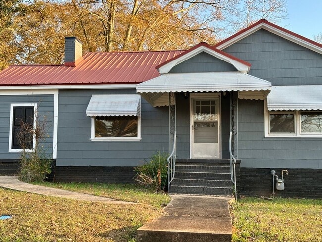 302 College St in Central, SC - Building Photo - Building Photo