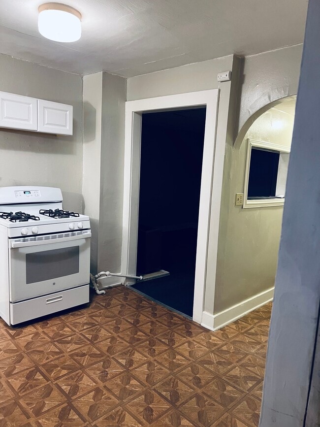 2029 Arnold Ave SW in Wyoming, MI - Building Photo - Building Photo