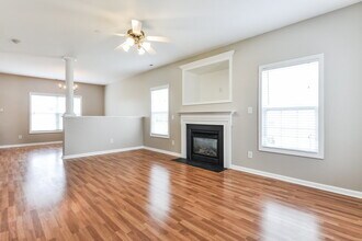 7032 Spanglers Spring Way in Raleigh, NC - Building Photo - Building Photo
