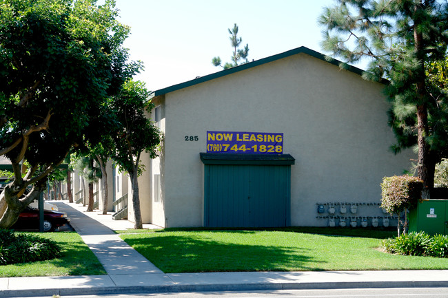 San Marcos Manor Apartments in San Marcos, CA - Building Photo - Building Photo