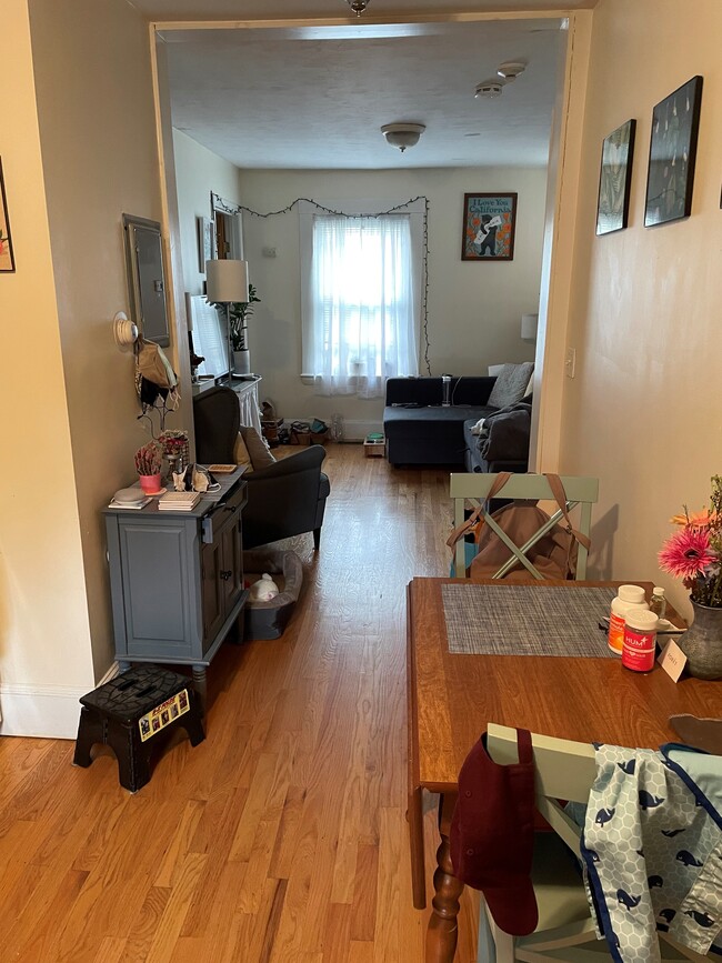 17 Bay, Unit 1R in Cambridge, MA - Foto de edificio - Building Photo