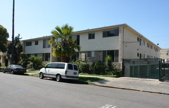 Patio Apartments in Los Angeles, CA - Building Photo - Building Photo