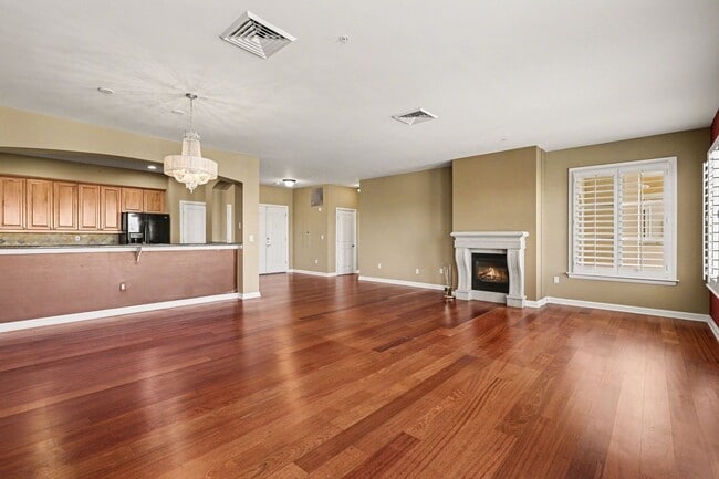 2500 E Cherry Creek S Dr in Denver, CO - Building Photo - Building Photo