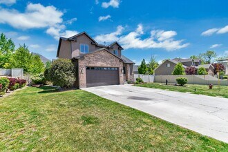 137 S 500 E in Pleasant Grove, UT - Building Photo - Building Photo
