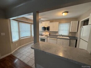 1421 E 14 Mile Rd in Birmingham, MI - Building Photo - Building Photo