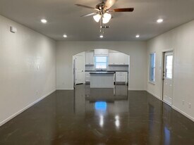 706 Tower Mill Ct in Robinson, TX - Building Photo