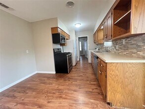 1804 Highland Dr in Carrollton, TX - Building Photo - Building Photo