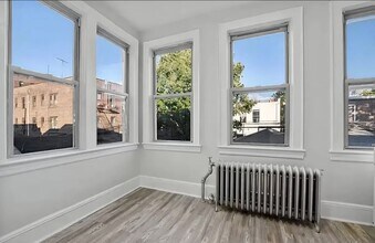 35-11 92nd St in Queens, NY - Building Photo - Building Photo