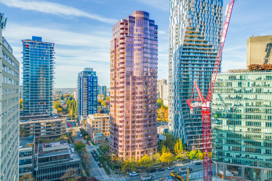 1500 Alberni St in Vancouver, BC - Building Photo