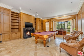 709 N Maple Dr in Beverly Hills, CA - Building Photo - Building Photo