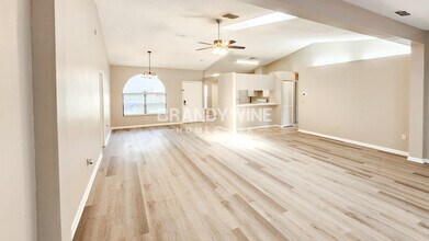 8122 Hathaway Dr in New Port Richey, FL - Building Photo - Building Photo