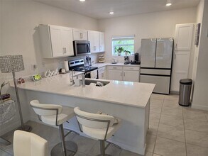 500 NE 1st St in Florida City, FL - Building Photo - Building Photo