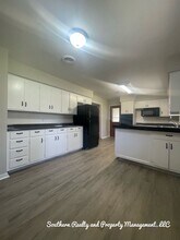 2542 Churchill Dr in Montgomery, AL - Foto de edificio - Building Photo