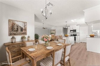 211 N Gladys St in Leesville, LA - Building Photo - Building Photo