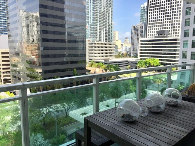 property at 950 Brickell Bay Dr