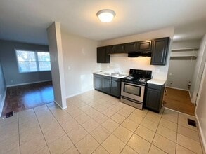 3931 Arquette Dr in Indianapolis, IN - Foto de edificio - Building Photo