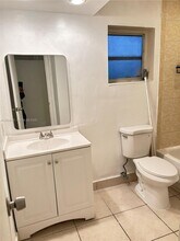 7370 SW 82nd St in Miami, FL - Building Photo - Building Photo