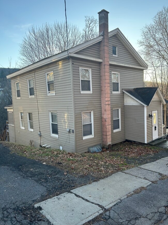 34 Grand St in Susquehanna, PA - Building Photo - Building Photo