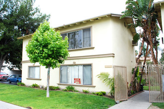 10791 Palma Vista Ave in Garden Grove, CA - Foto de edificio - Building Photo