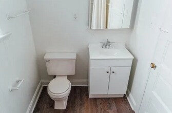 10 W Chestnut St in Chicago, IL - Foto de edificio - Building Photo