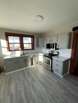 177 South St, Unit 177 South St, FL 1, Hartford, CT 06114 in Hartford, CT - Building Photo