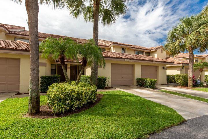 12236 Sag Harbor Ct in Wellington, FL - Building Photo