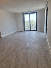 901 Hillcrest Dr in Hollywood, FL - Building Photo - Building Photo