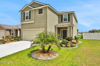 2235 Falling Star Ln in Green Cove Springs, FL - Building Photo - Building Photo